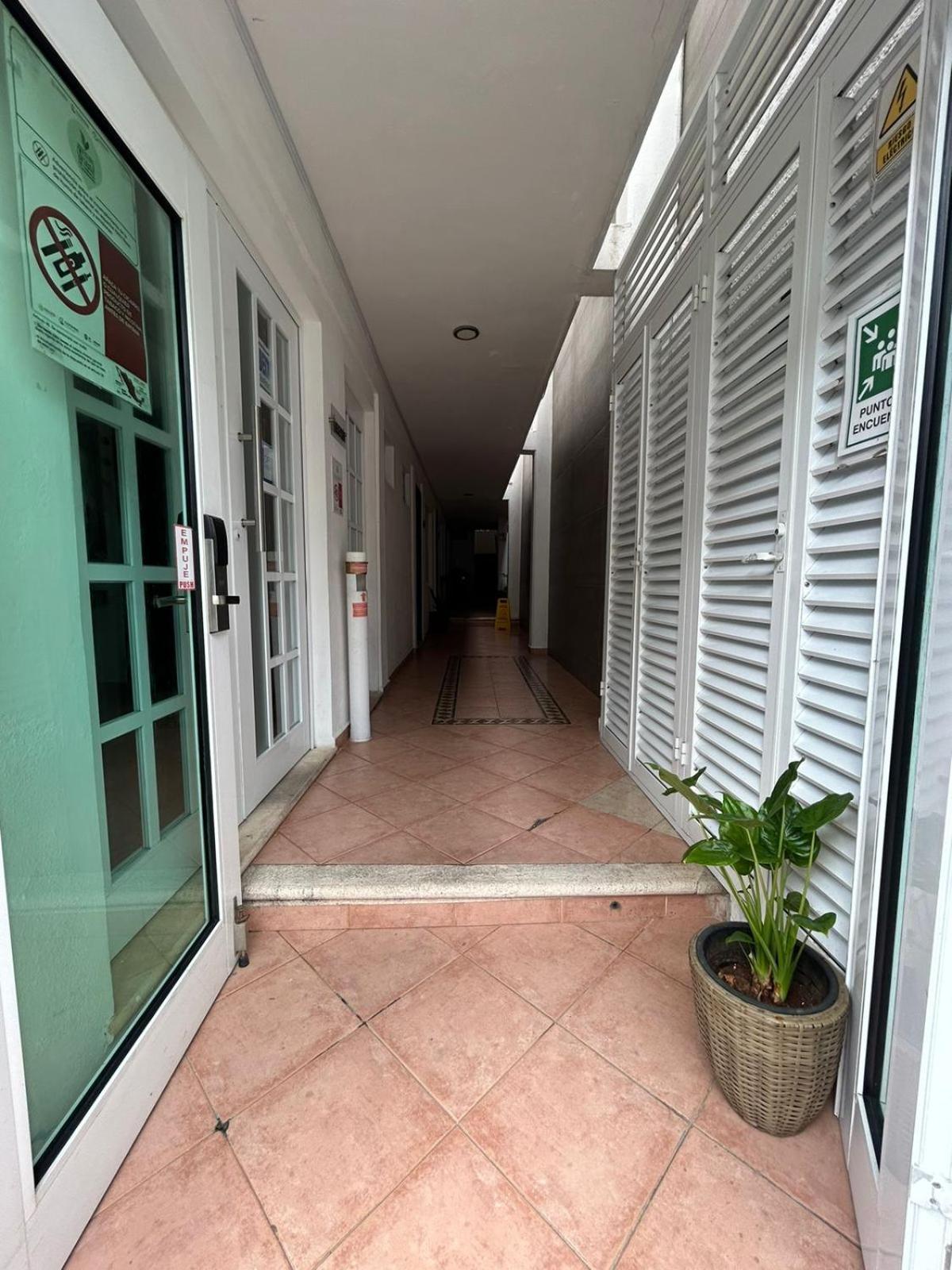 Marcianito Hotel Isla Mujeres