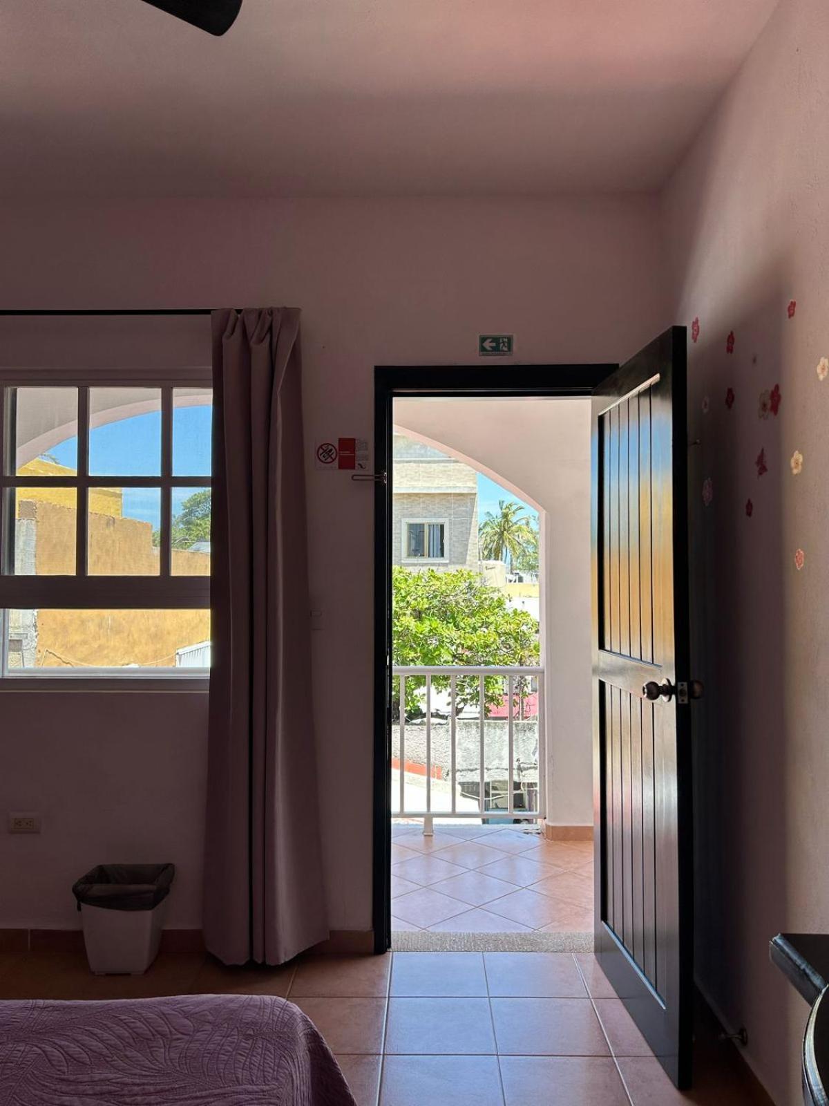 Hotel Marcianito 2*